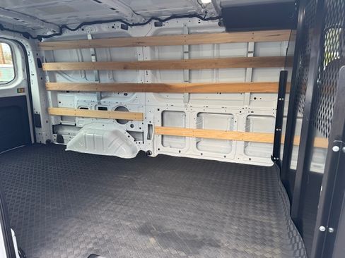 Used 2024 Ford Transit 250 image 4