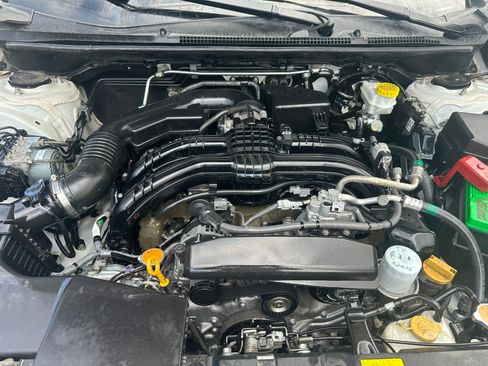 Used 2019 Subaru Impreza 2.0i Limited image 9