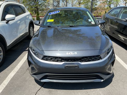 Used 2023 Kia Forte LX FWD image 2