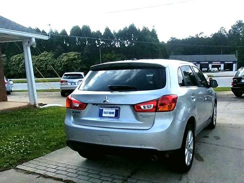 Used 2015 Mitsubishi Outlander Sport SE image 5