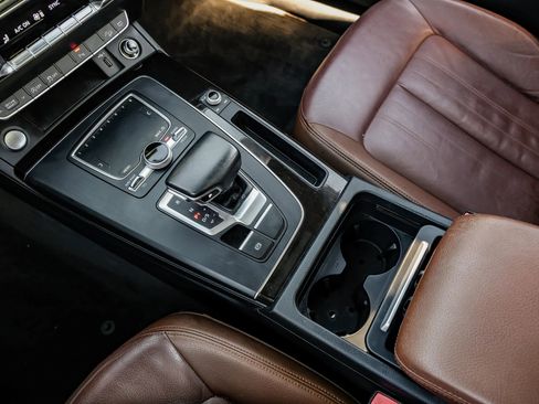 Used 2018 Audi Q5 2.0T Premium Plus image 31