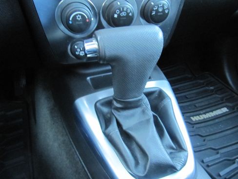 Used 2006 HUMMER H3 Luxury image 15