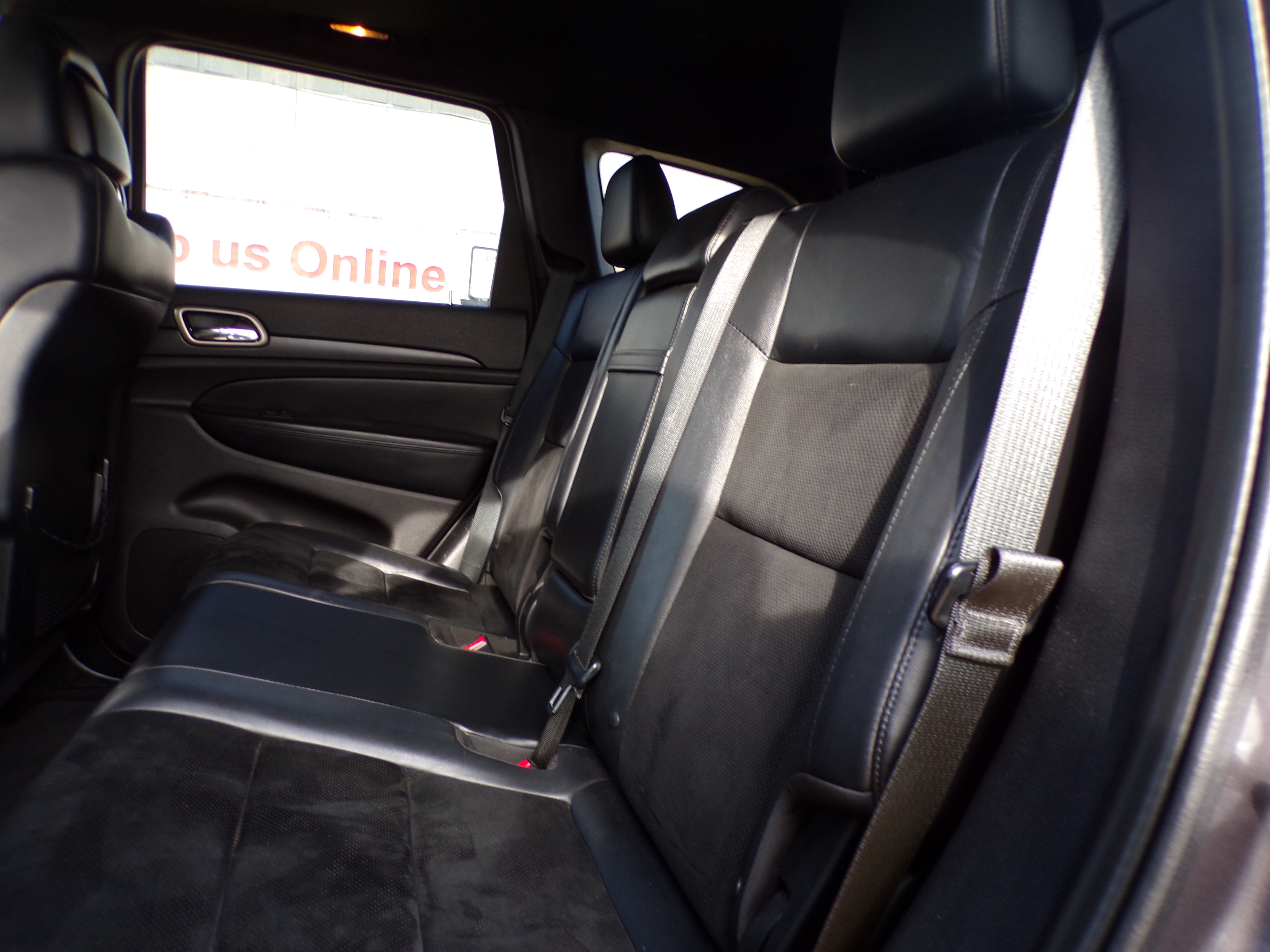 Used 2015 Jeep Grand Cherokee Altitude RWD image 7