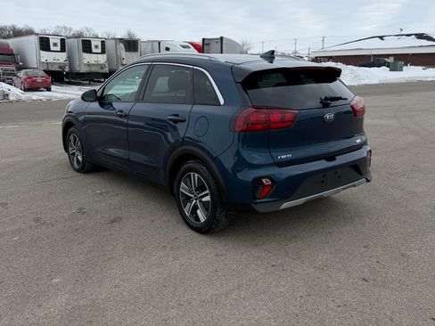 Used 2020 Kia Niro EX image 5