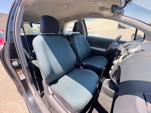 Used 2008 Toyota Yaris 2-Door Hatchback FWD image 18