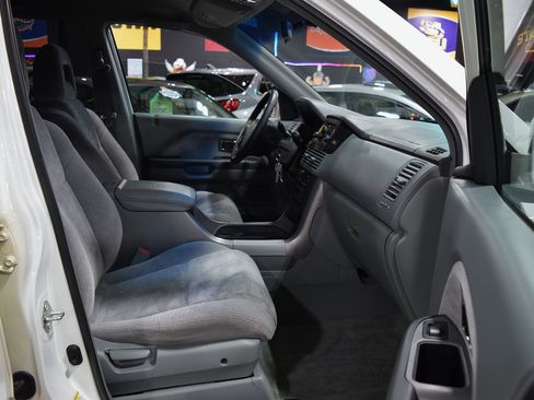 Used 2005 Honda Pilot EX image 22