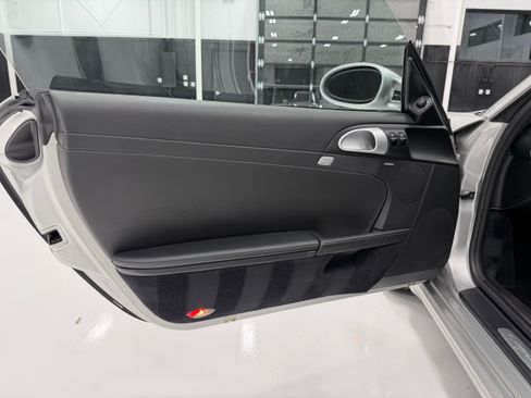 Used 2006 Porsche Cayman S image 11