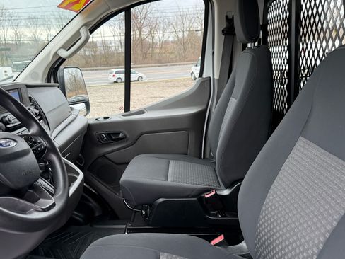 Used 2024 Ford Transit 250 image 11