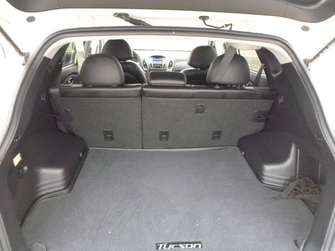 Used 2012 Hyundai Tucson GLS image 28