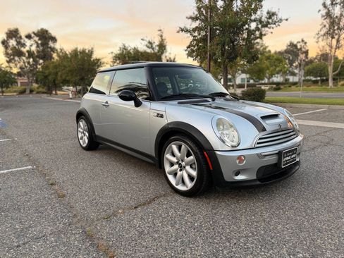 Used 2004 MINI Cooper w/ John Cooper Works Package FWD image 27
