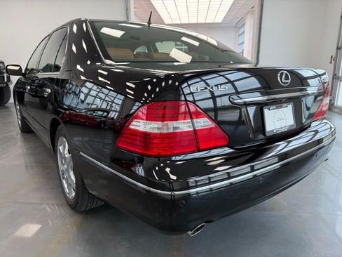 Used 2004 Lexus LS 430 image 7