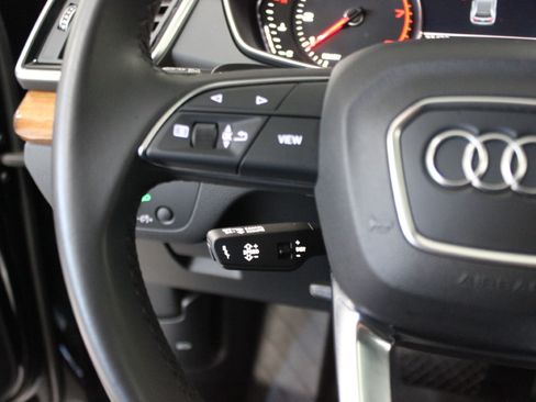 Used 2023 Audi Q5 2.0T Premium image 32