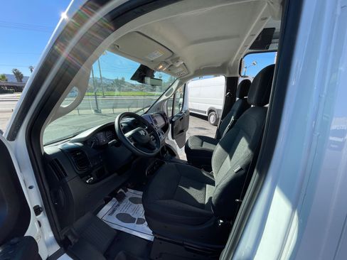 Used 2024 RAM ProMaster 2500 image 5