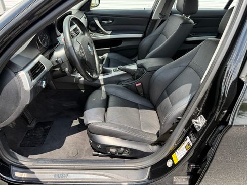 Used 2011 BMW 328i xDrive Sedan AWD/4WD image 17