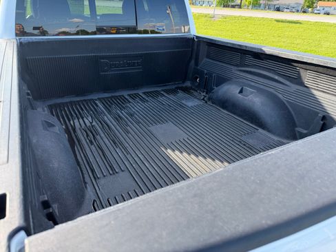 Used 2022 RAM 1500 4x4 Quad Cab image 7