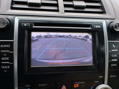 Used 2012 Toyota Camry XLE image 25