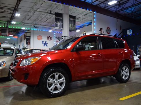 Used 2012 Toyota RAV4 LE Plus image 11