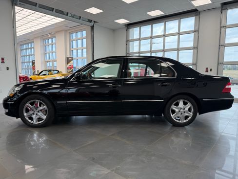 Used 2004 Lexus LS 430 image 9