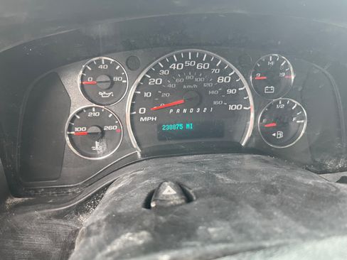 Used 2008 Chevrolet Express 2500 UNAVAIL RWD image 12