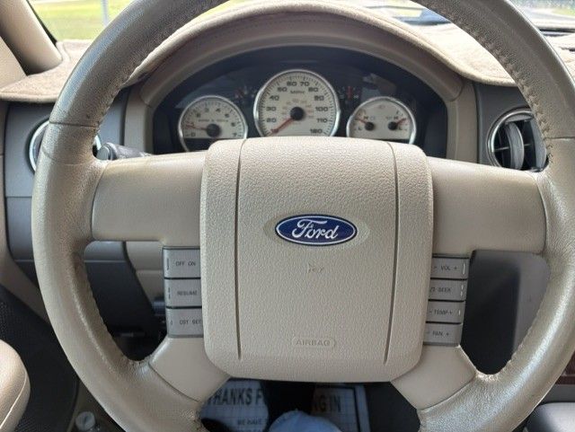 Used 2006 Ford F150 Crew Cab Lariat RWD image 19