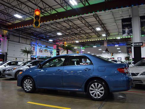 Used 2013 Toyota Corolla LE image 4