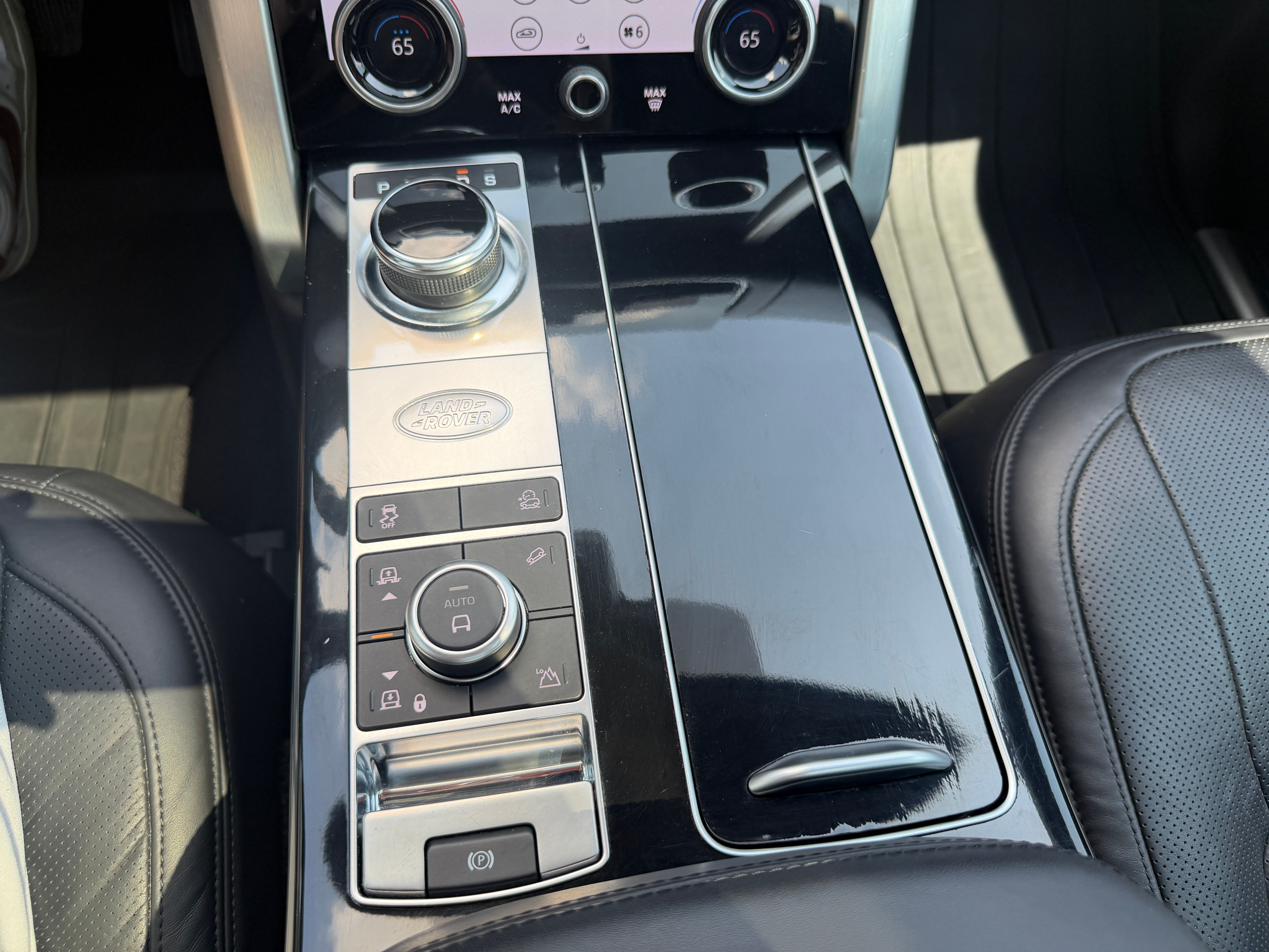 Used 2020 Land Rover Range Rover HSE AWD/4WD image 37