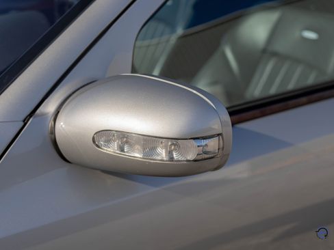 Used 2005 Mercedes-Benz E 55 AMG image 12