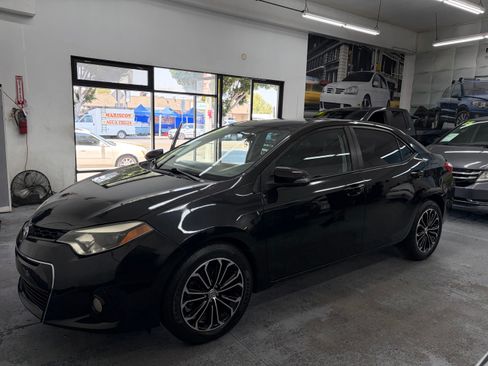 Used 2015 Toyota Corolla S FWD image 2