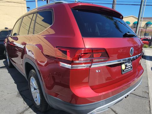 Used 2018 Volkswagen Atlas SE image 3