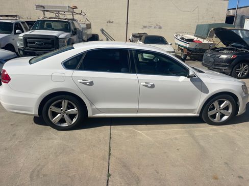 Used 2012 Volkswagen Passat 2.5 SE image 8