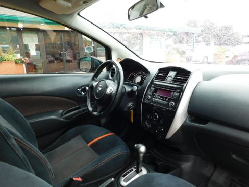 Used 2015 Nissan Versa Note SR FWD image 19