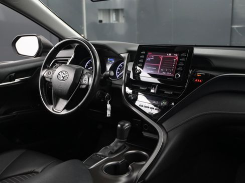 Used 2022 Toyota Camry SE image 42