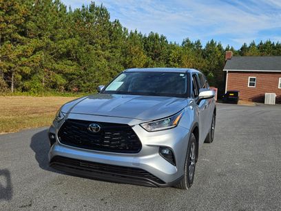 Used 2021 Toyota Highlander XLE