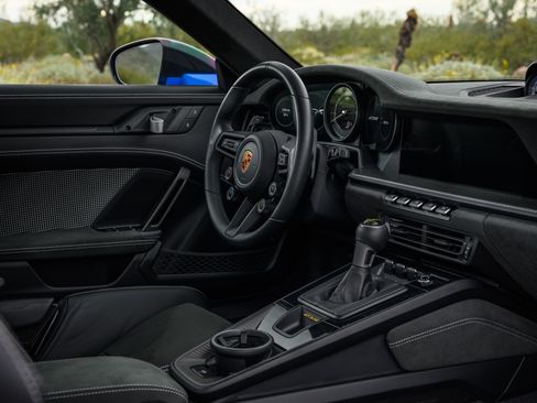 Used 2024 Porsche 911 GT3 RS image 34