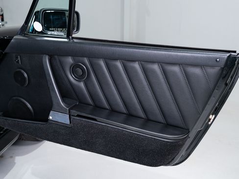 Used 1991 Porsche 911 Carrera 4 image 38