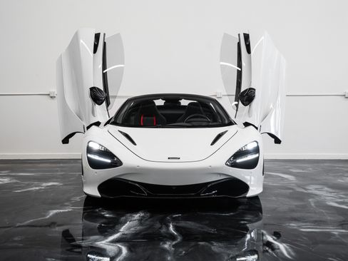 Used 2020 McLaren 720S Performance image 3