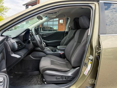 Used 2020 Subaru Outback Premium AWD/4WD image 9