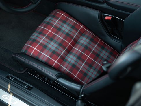 Used 2019 Porsche 911 GT3 Touring image 50