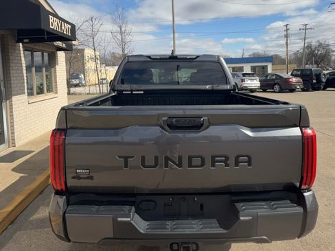 Used 2022 Toyota Tundra SR5 image 5