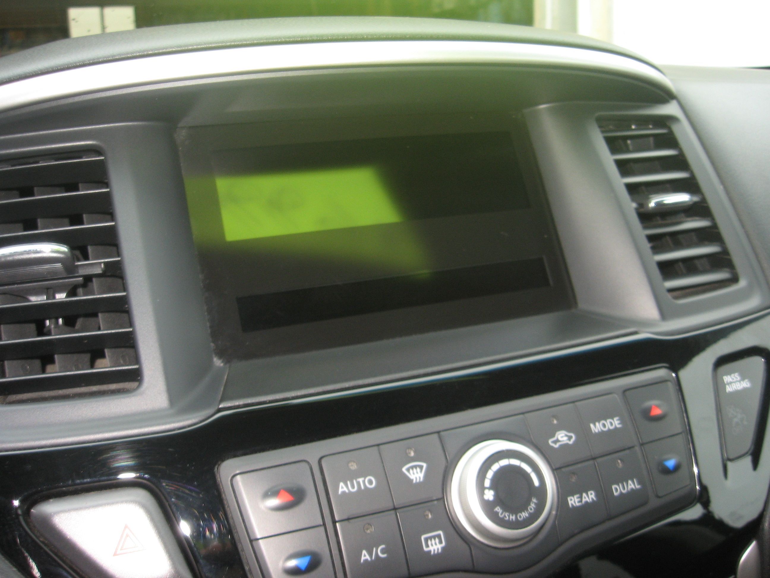 Used 2013 Nissan Pathfinder S AWD/4WD image 11