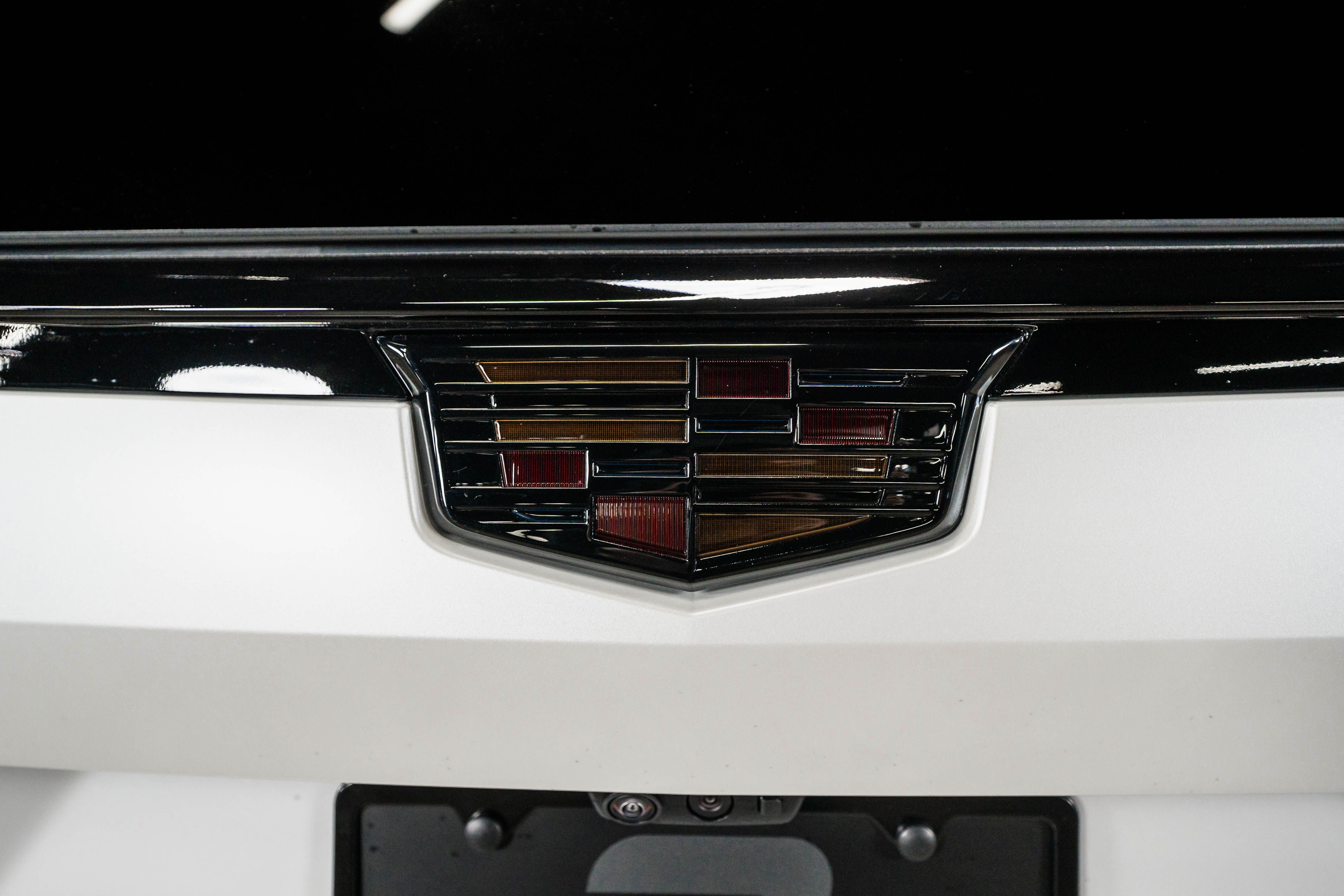 Used 2023 Cadillac Escalade V AWD/4WD image 15