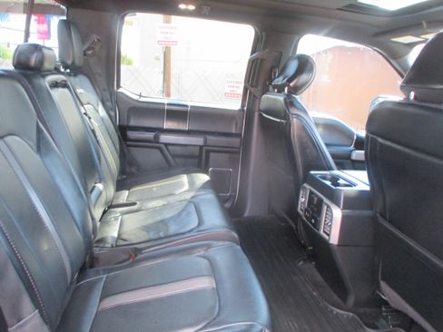 Used 2020 Ford F150 Platinum image 18