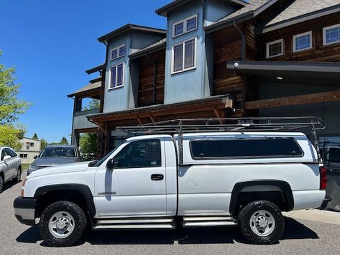 Used 2006 Chevrolet Silverado 2500 4x4 Regular Cab image 4