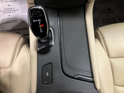 Used 2019 Cadillac XT5 Luxury image 17