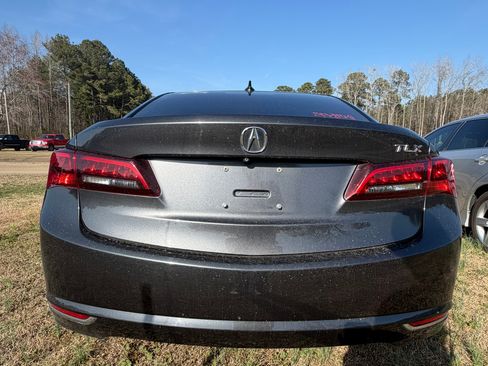 Used 2015 Acura TLX FWD image 2