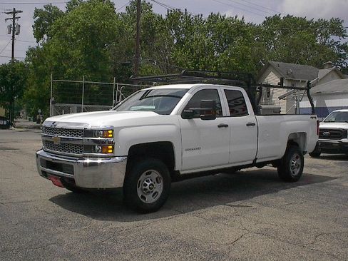 Used 2019 Chevrolet Silverado 2500 W/T AWD/4WD image 10