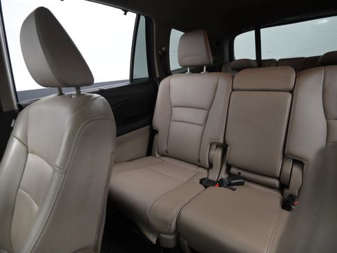 Used 2016 Honda Pilot Touring image 43
