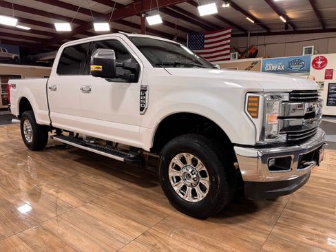 Used 2018 Ford F250 Lariat image 3
