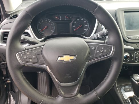 Used 2018 Chevrolet Equinox LT image 14