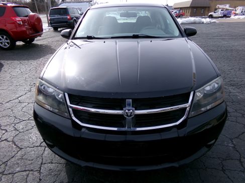 Used 2008 Dodge Avenger R/T image 8